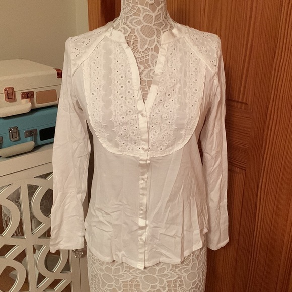 NWT Anthropologie Karla Eyelet Top - Picture 2 of 11